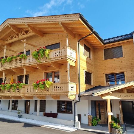Greidlhof Alpstyle Apartments Fügen Dış mekan fotoğraf