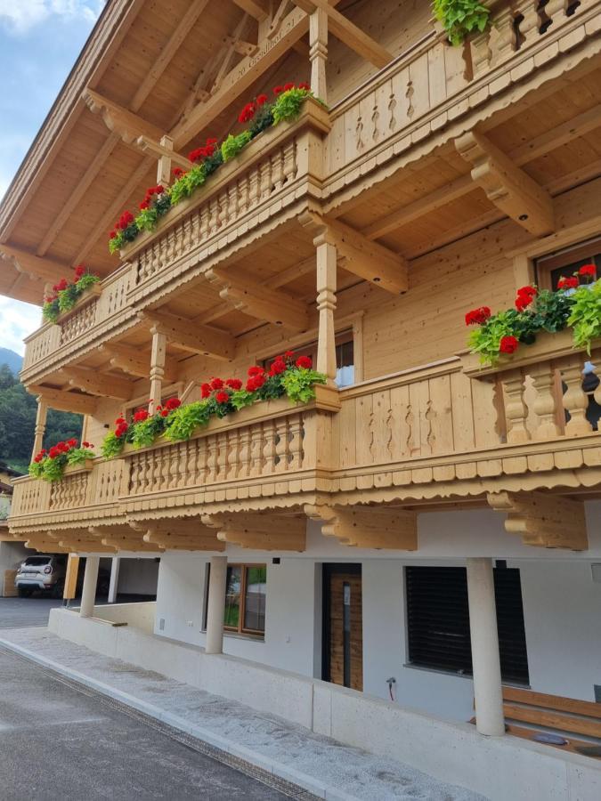 Greidlhof Alpstyle Apartments Fügen Dış mekan fotoğraf