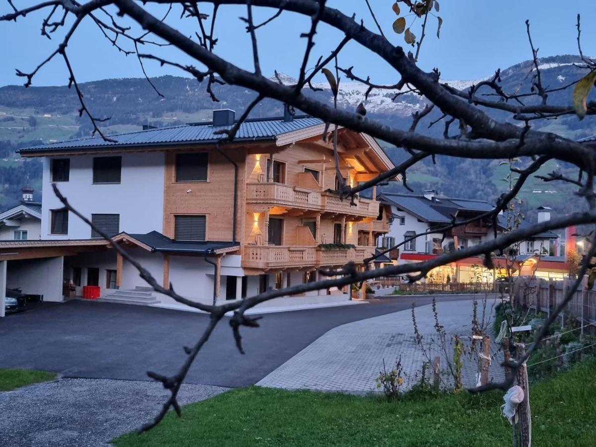 Greidlhof Alpstyle Apartments Fügen Dış mekan fotoğraf