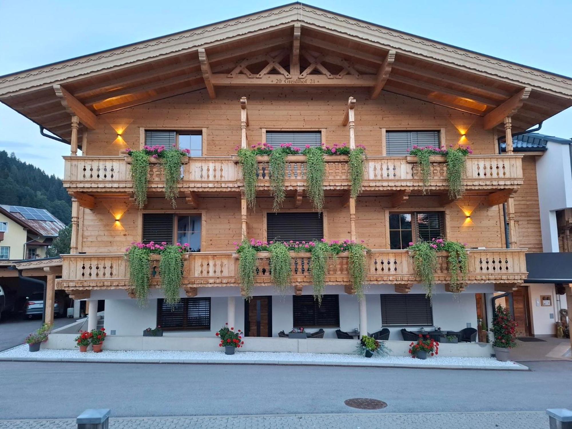 Greidlhof Alpstyle Apartments Fügen Dış mekan fotoğraf